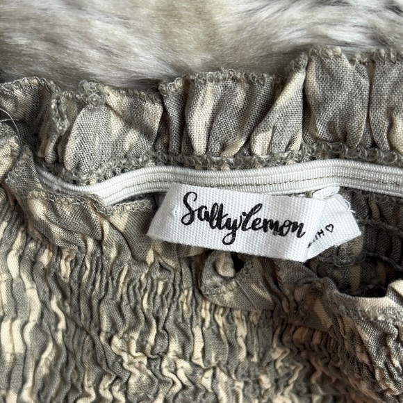 Smocked Top with Ruffled Edges - Picture 5 of 7